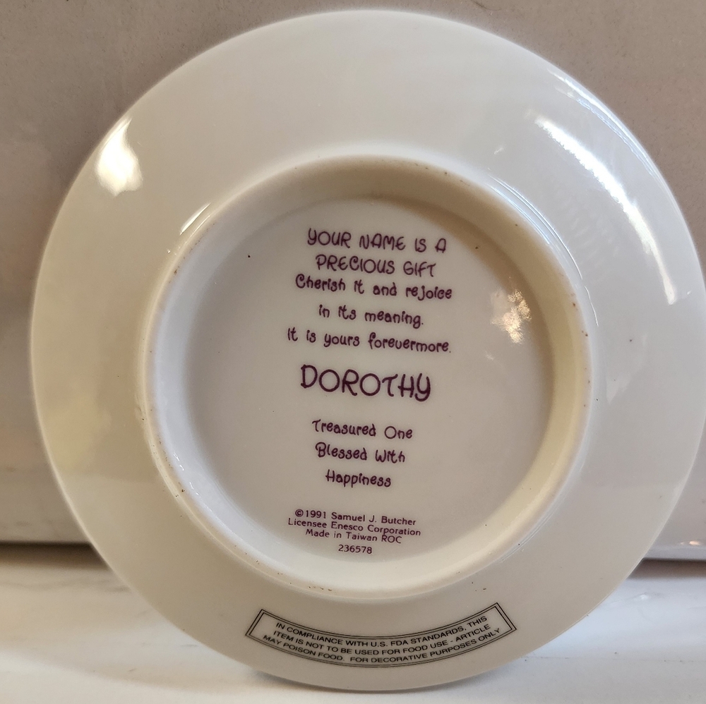 Precious Moments "Dorothy" Plate - Picture 2 of 3